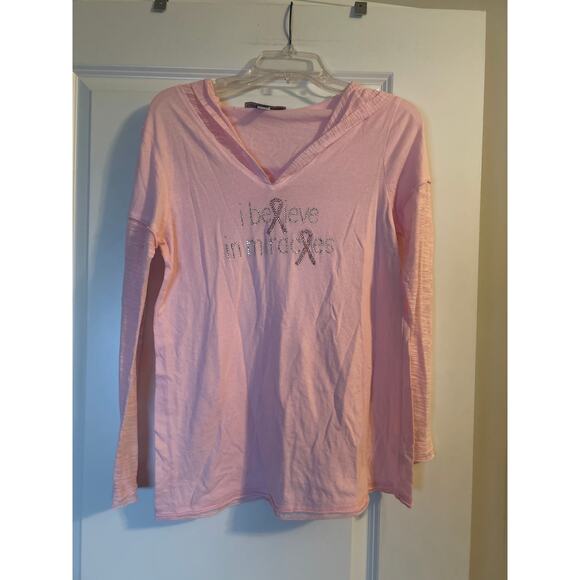 GUC Custon-Crystals.com Pink Hooded T Shirt 'I Believe in Miracles' Size Medium - Picture 2 of 6